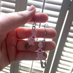 Safety-pin Earrings!🧷🩷